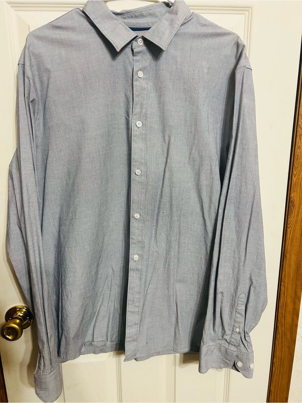 Apt. 9 Light Blue Long-Sleeve Button-Up Dress Shirt